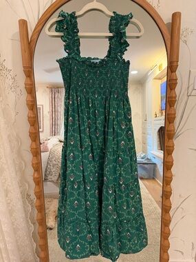Hill House Smocked Midi Dress in Dark Green Floral - Medium